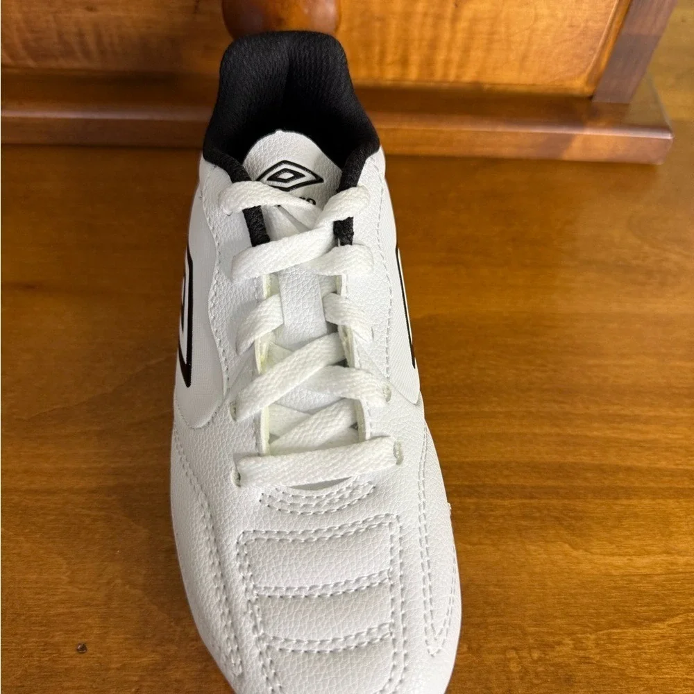 NEW Umbro Classico youth kids soccer cleats size 12 C boy girl unisex athletic